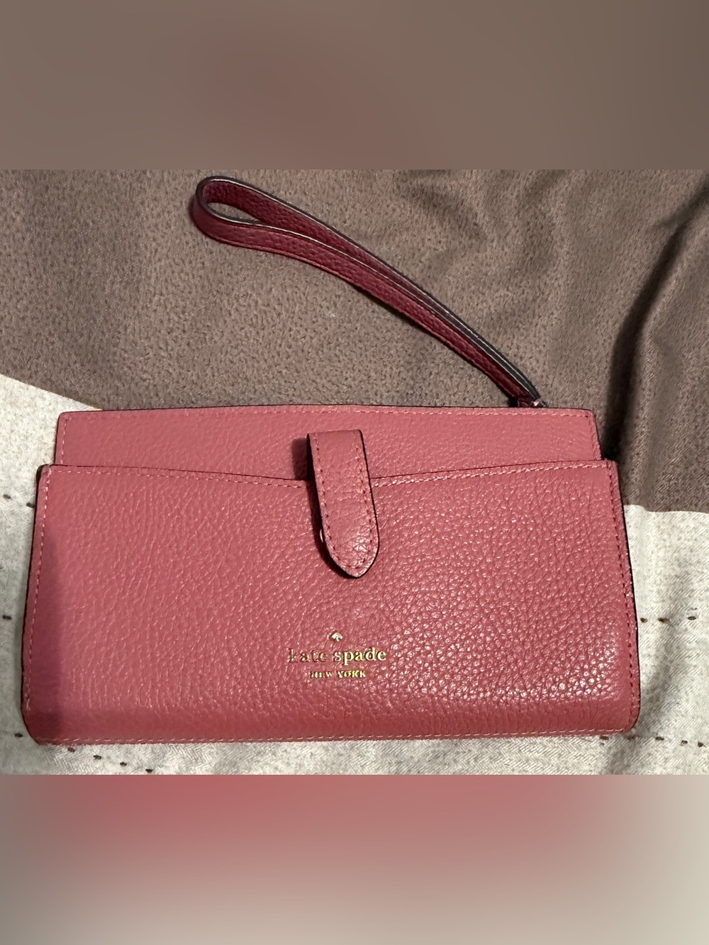 kate spade rose pink pebbled leather wristlet clutch